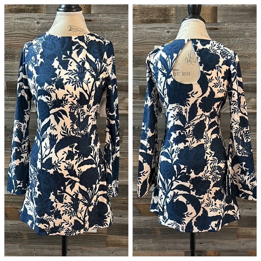 Elegant Navy Floral Long Sleeve Dress